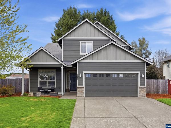 301 SW Bell Dr, Dallas, OR 97338