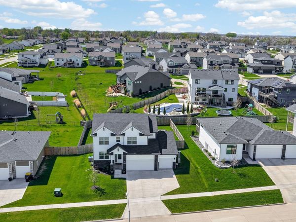 1404 Timberview Drive, Adel, IA 50003