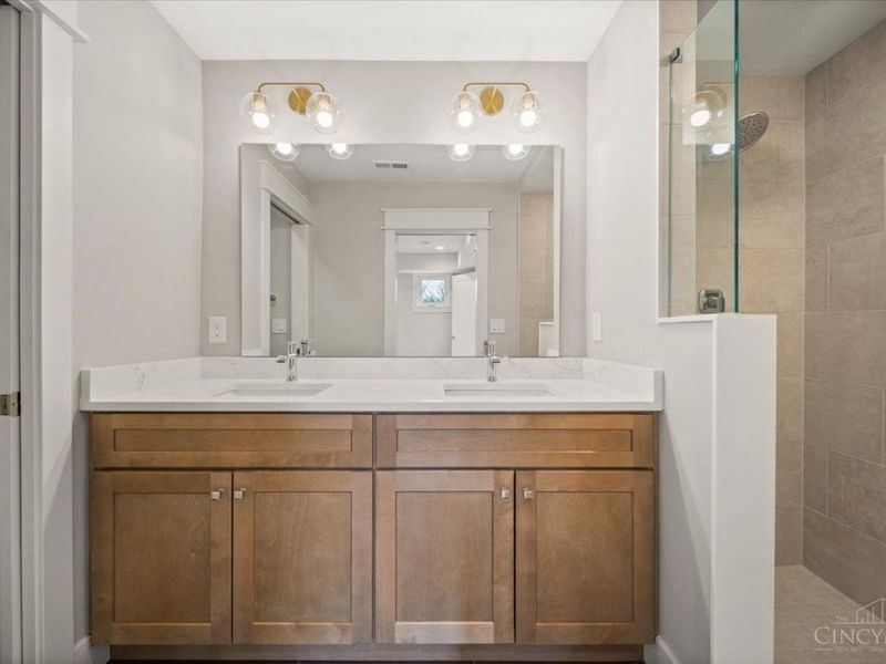 1906 Pogue Avenue, Unit A, Cincinnati, OH 45208 Photo 24