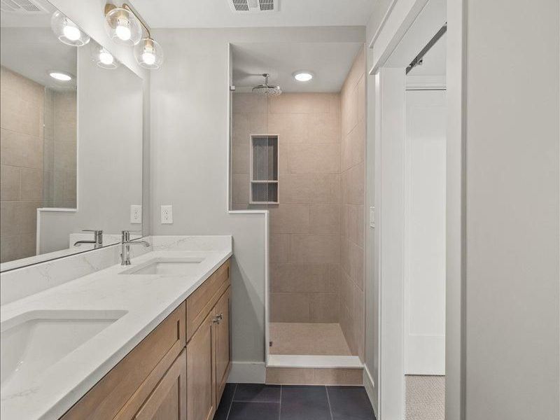 1906 Pogue Avenue, Unit A, Cincinnati, OH 45208 Photo 28