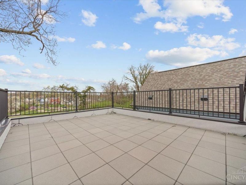 1906 Pogue Avenue, Unit A, Cincinnati, OH 45208 Photo 4