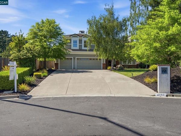 2151 Sky View Ct, Moraga, CA 94556