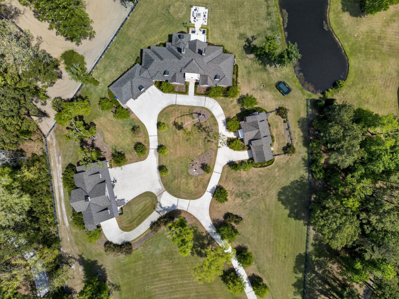 1484 Old Rosebud Trail Photo 5