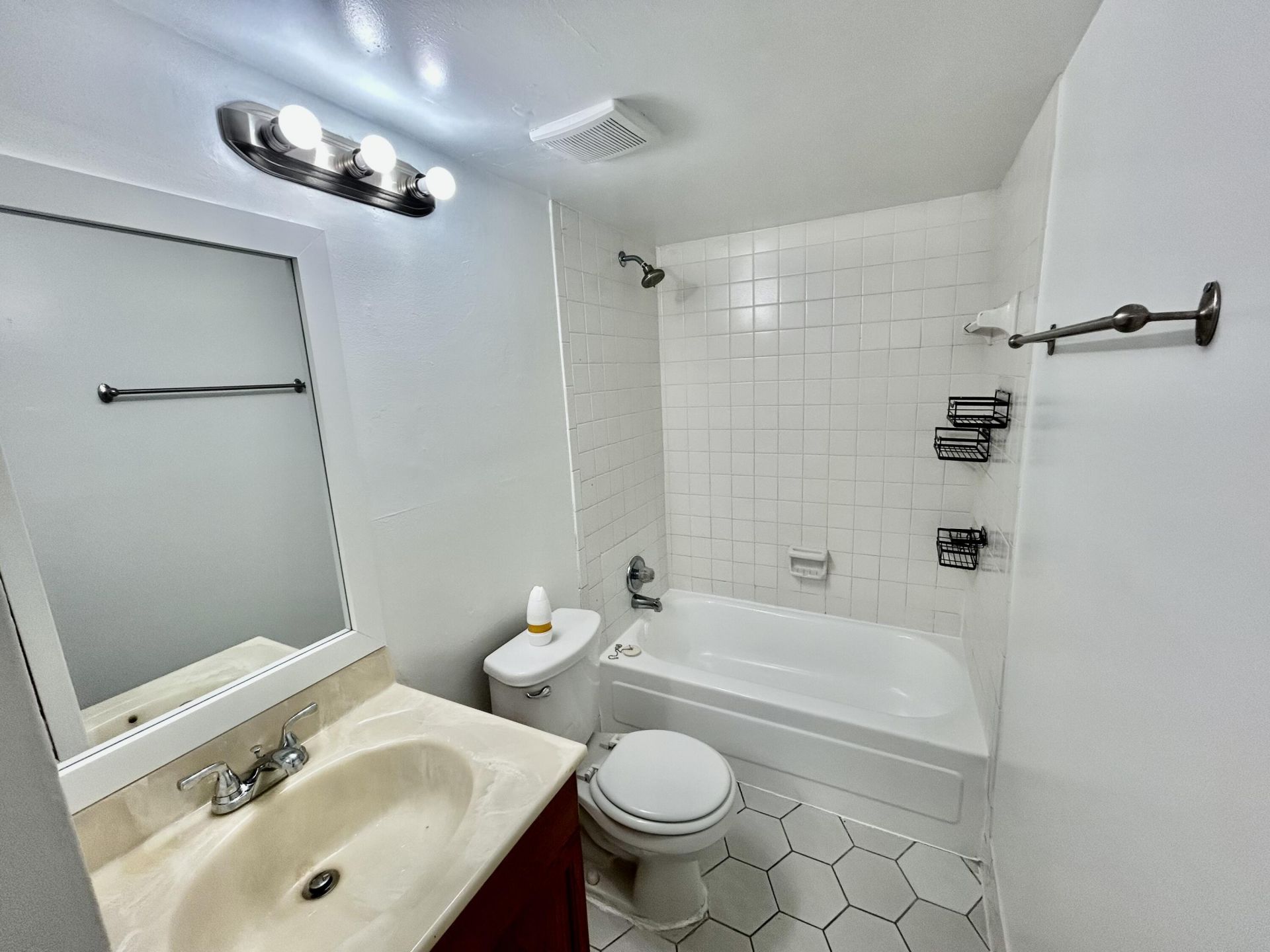 4314 NW 9th Avenue, Unit 4-2b, Deerfield Beach, FL 33064 Photo