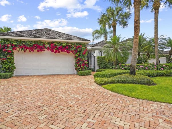 2479 Muir Circle, Wellington, FL 33414