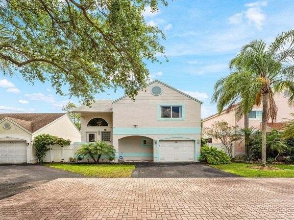 331 NW 101st Terrace, Pembroke Pines, FL 33026