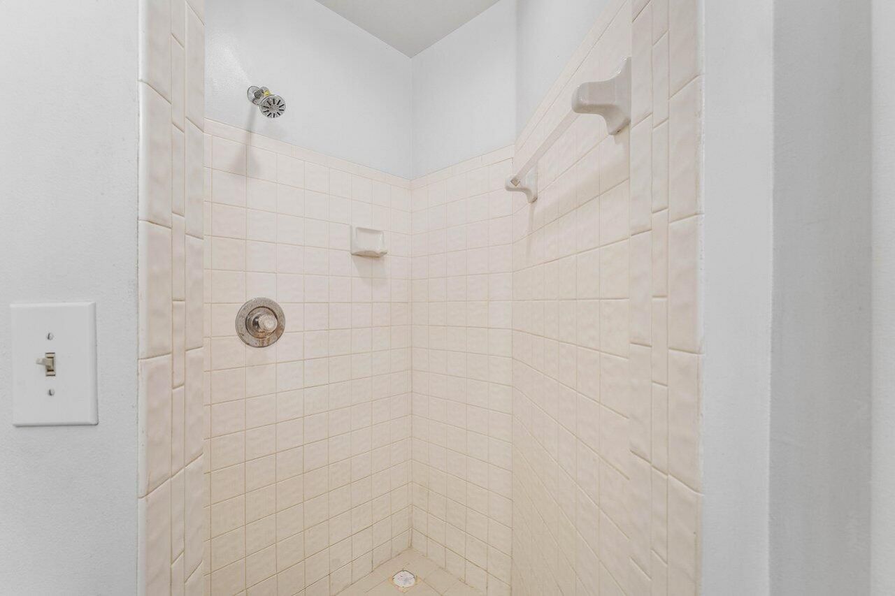 331 NW 101st Terrace, Pembroke Pines, FL 33026 Photo