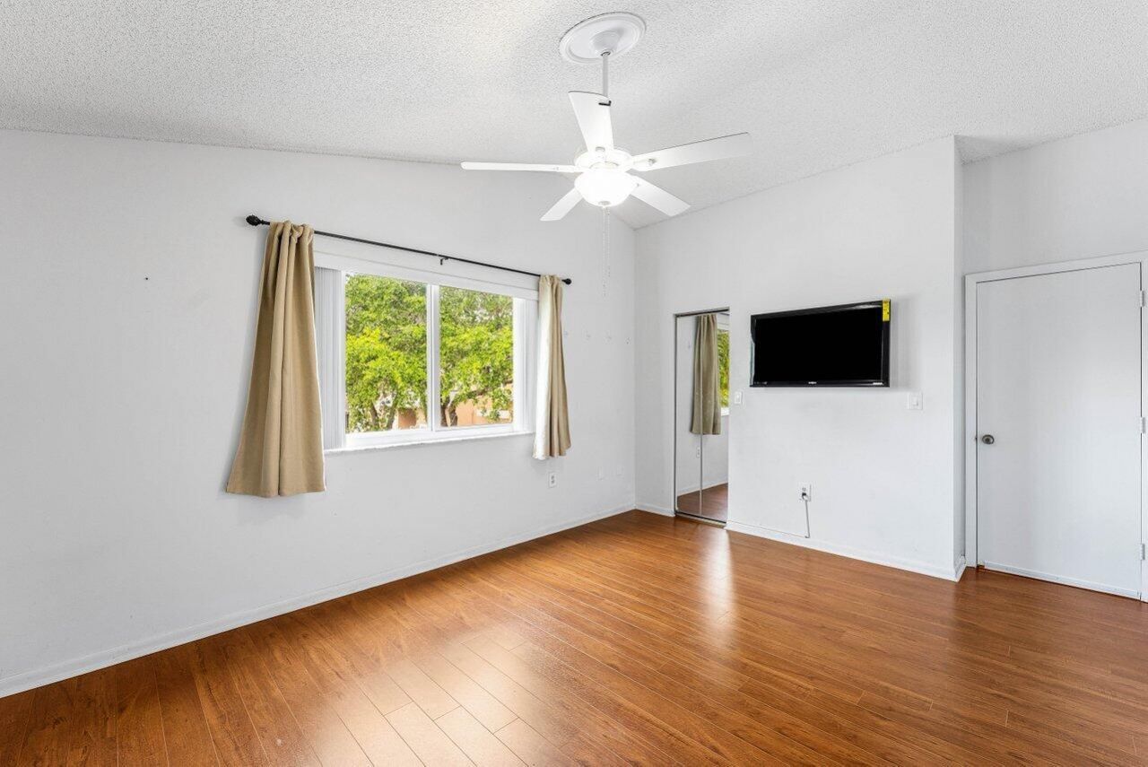 331 NW 101st Terrace, Pembroke Pines, FL 33026 Photo