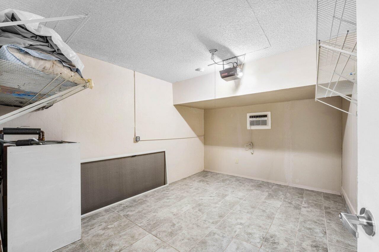 331 NW 101st Terrace, Pembroke Pines, FL 33026 Photo