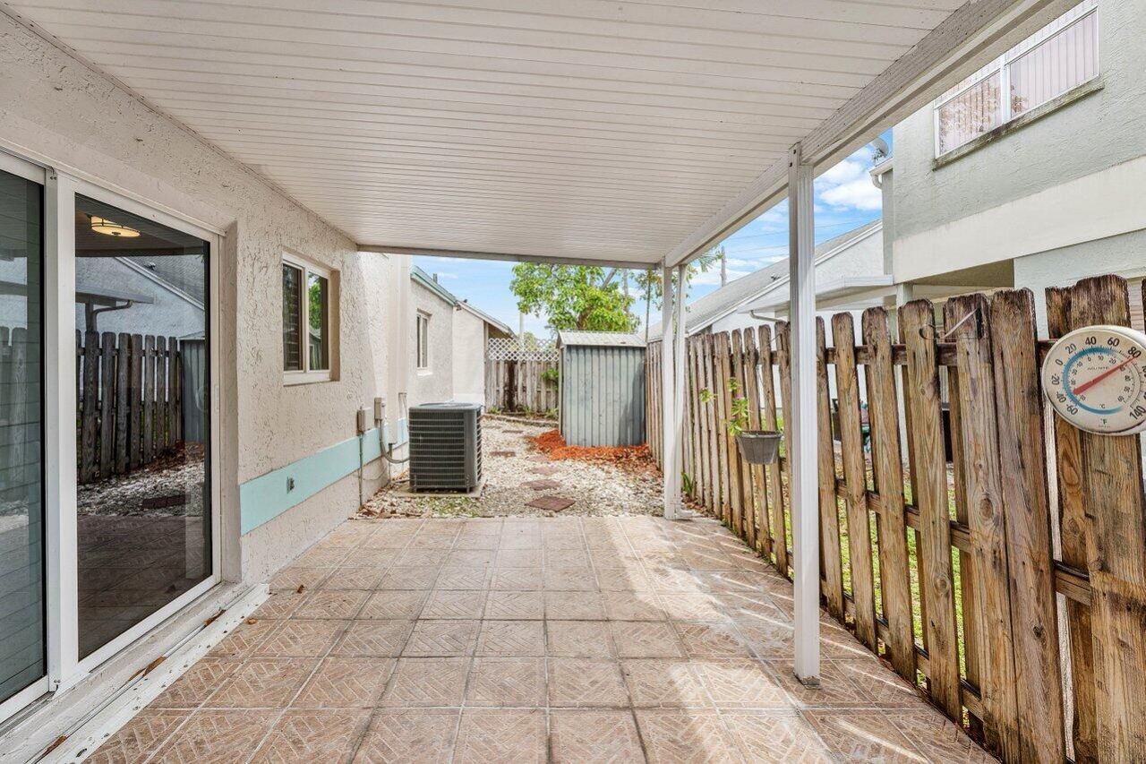 331 NW 101st Terrace, Pembroke Pines, FL 33026 Photo