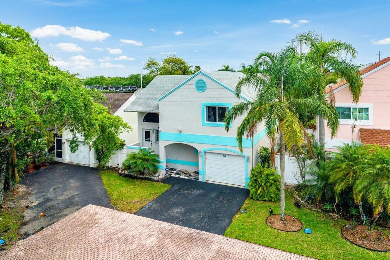 331 NW 101st Terrace, Pembroke Pines, FL 33026 Photo