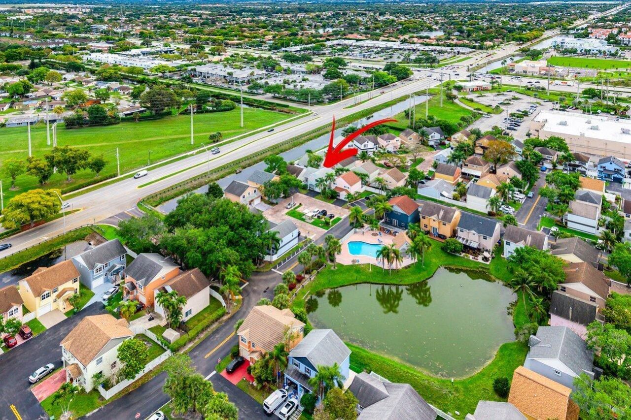 331 NW 101st Terrace, Pembroke Pines, FL 33026 Photo