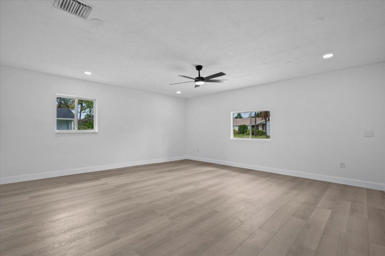 1612 Sherwood Avenue, Mangonia Park, FL 33407 Photo