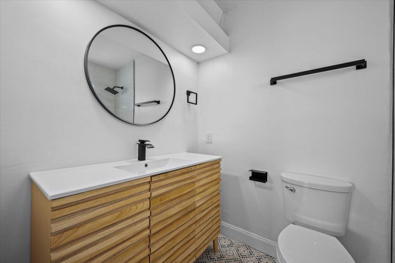 1612 Sherwood Avenue, Mangonia Park, FL 33407 Photo