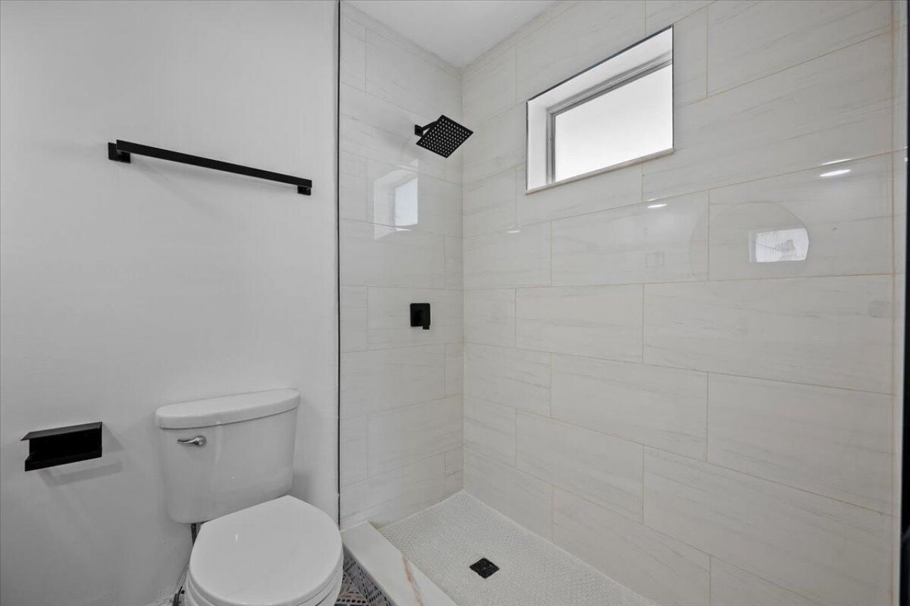 1612 Sherwood Avenue, Mangonia Park, FL 33407 Photo