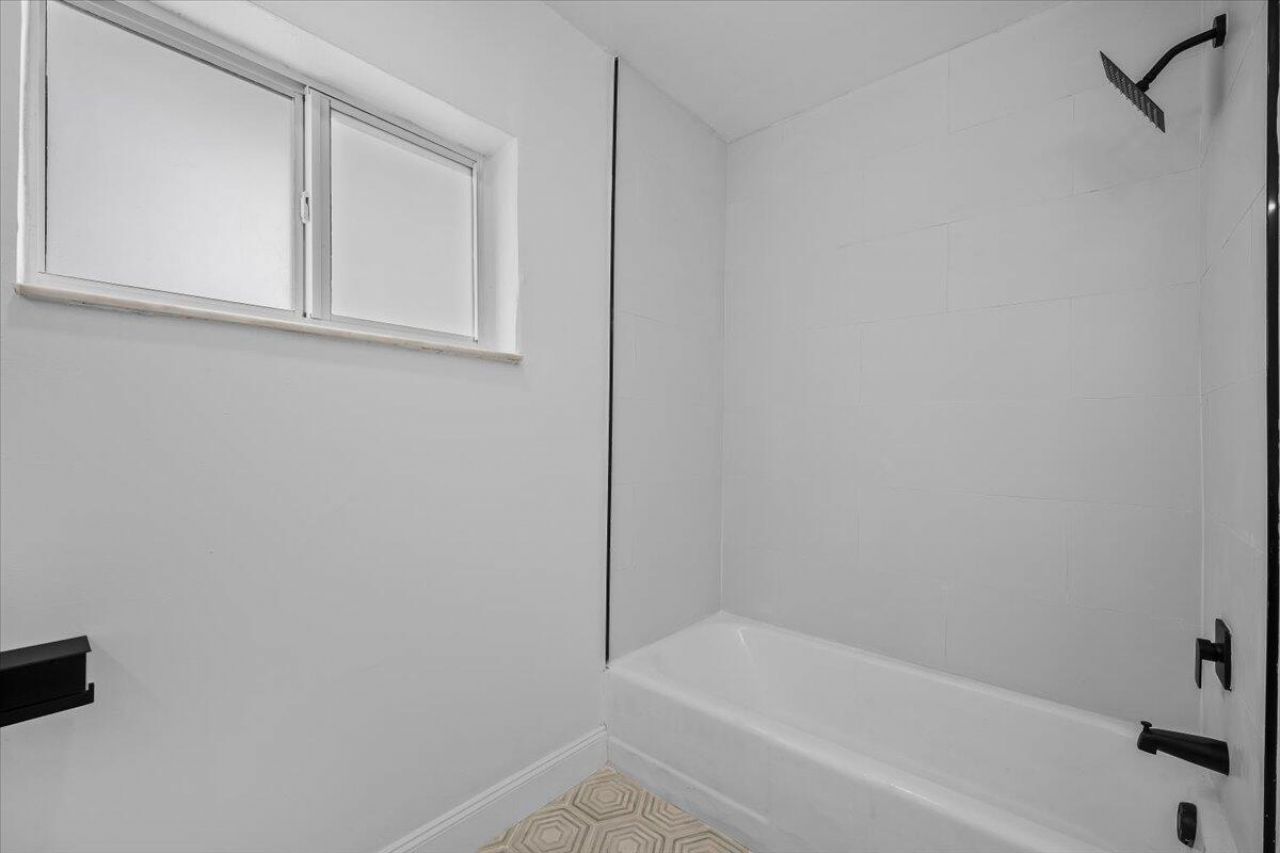 1612 Sherwood Avenue, Mangonia Park, FL 33407 Photo