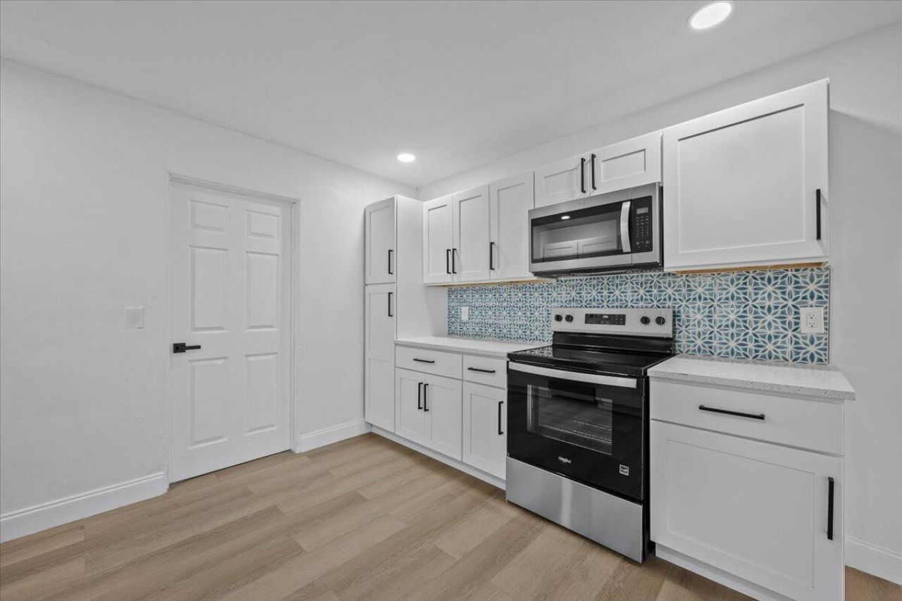 1612 Sherwood Avenue, Mangonia Park, FL 33407 Photo