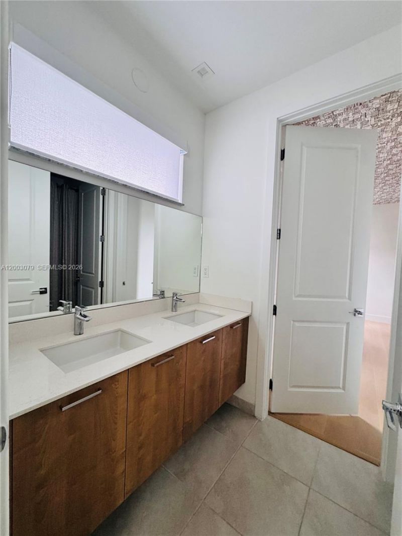 8108 NW 48th Ter , Unit 8108, Doral, FL 33166 Photo