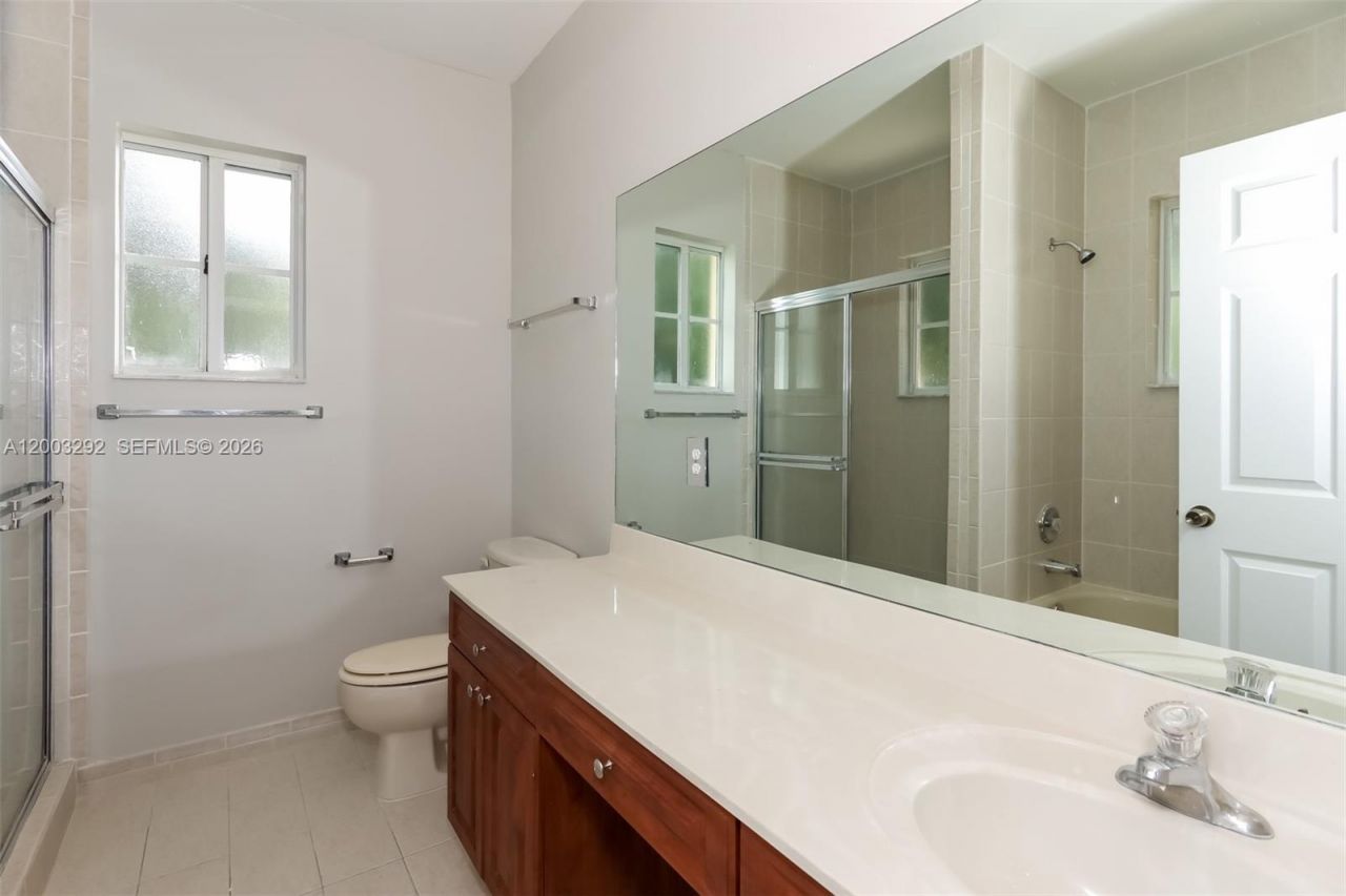3168 NE 4th St, Homestead, FL 33033 Photo