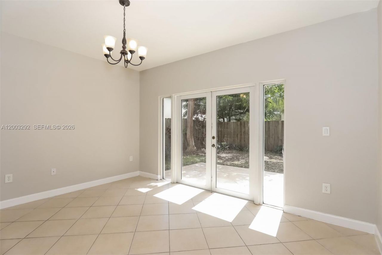 3168 NE 4th St, Homestead, FL 33033 Photo