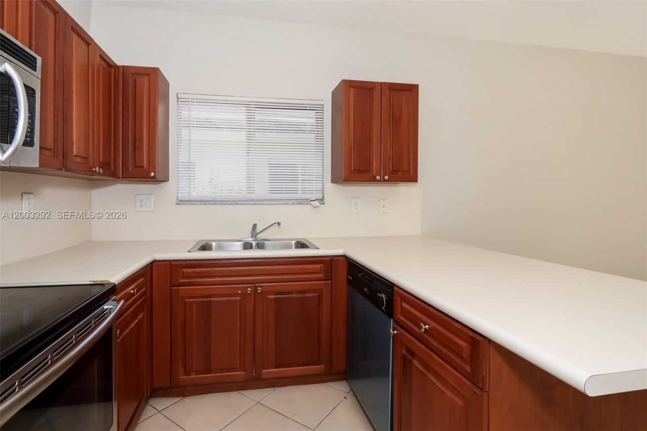 3168 NE 4th St, Homestead, FL 33033 Photo