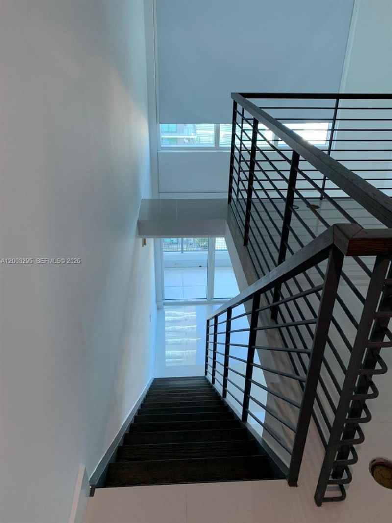 60 SW 13 St , Unit 3202, Miami, FL 33130 Photo
