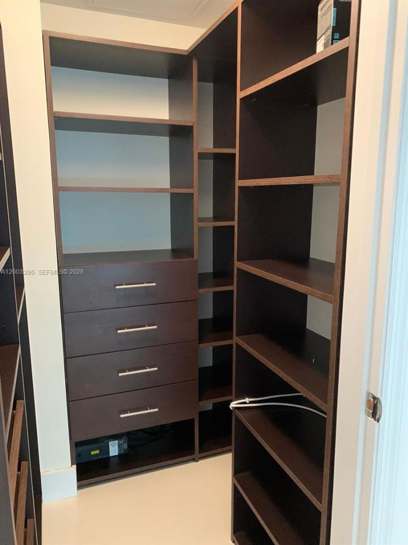 60 SW 13 St , Unit 3202, Miami, FL 33130 Photo