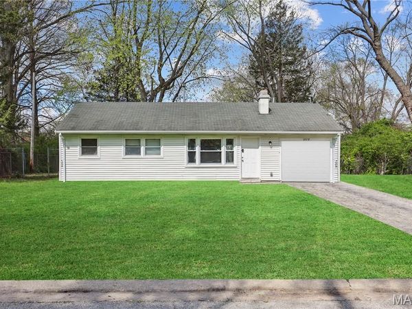 12019 Krenning Lane , St Louis, MO 63138