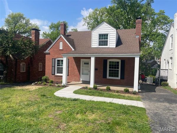 553 Westview Drive, University City, MO 63130