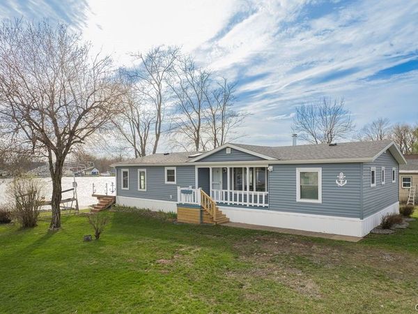 61 N River Drive , Central Square, NY 13036