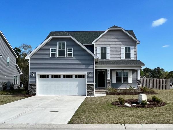 200 Pastoral Court , Sneads Ferry, NC 28460