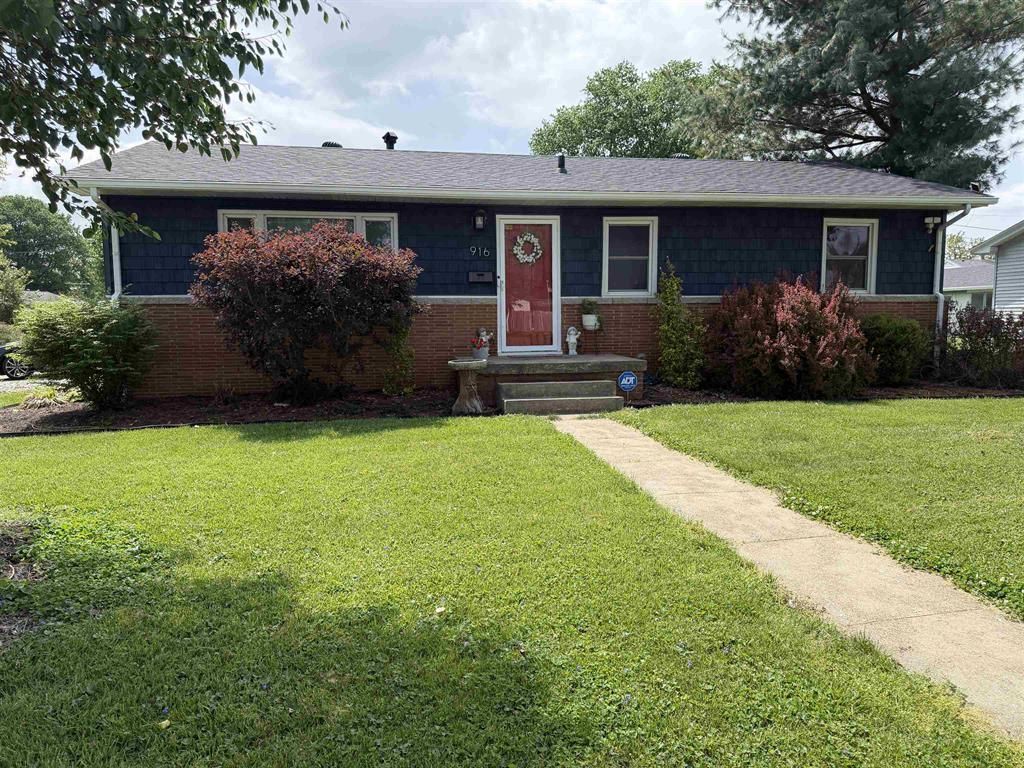 916 Christopher Greenup Drive, Owensboro, KY 42303 Main Photo