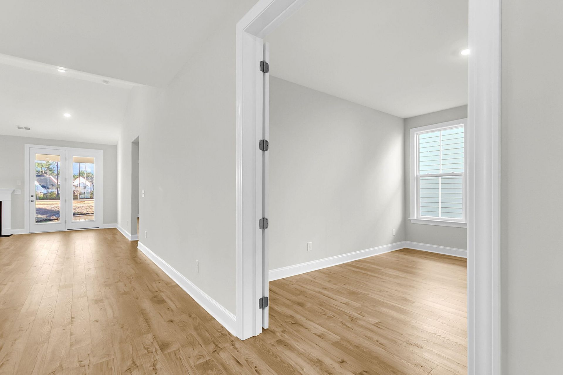 728 Maynard Lane Photo 15