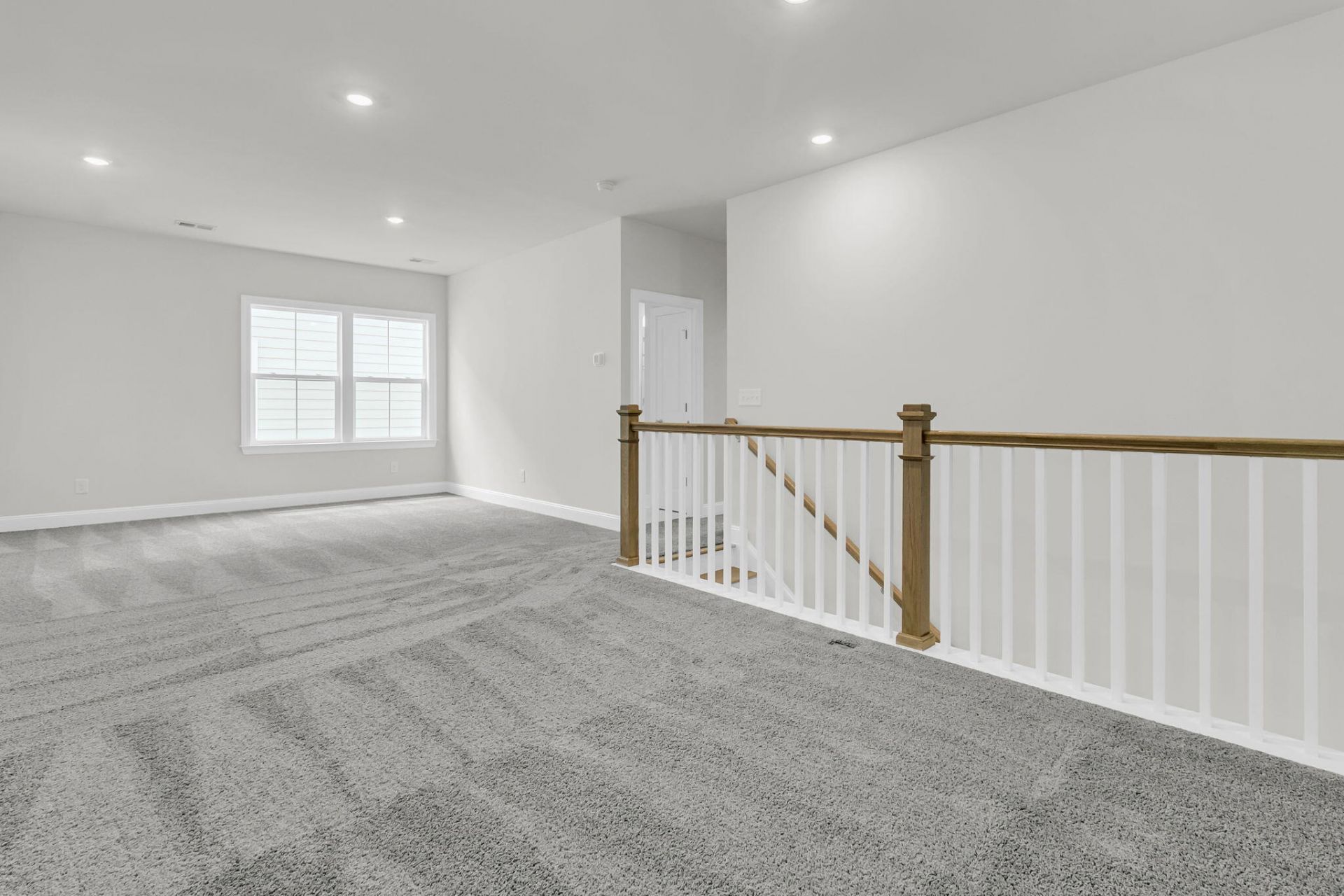 728 Maynard Lane Photo 33