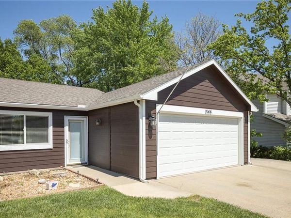 2508 Crestline Court, Lawrence, KS 66407