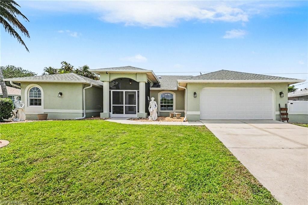 3754 SE 3rd Ave, Cape Coral, FL 33904 Photo
