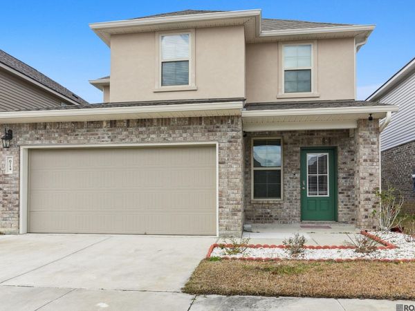 6714 Tiger Pointe Dr, Baton Rouge, LA 70817