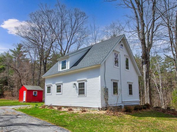 55 Water Street, Bradford, NH 03221