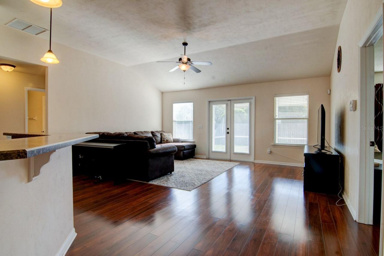 15572 NW 136th Terrace , Alachua, FL 32615 Photo