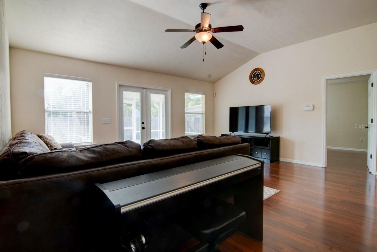 15572 NW 136th Terrace , Alachua, FL 32615 Photo