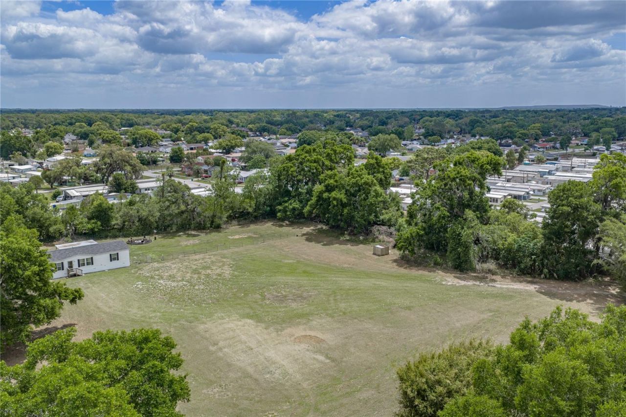 38645 Henry Drive , Zephyrhills, FL 33542 Photo