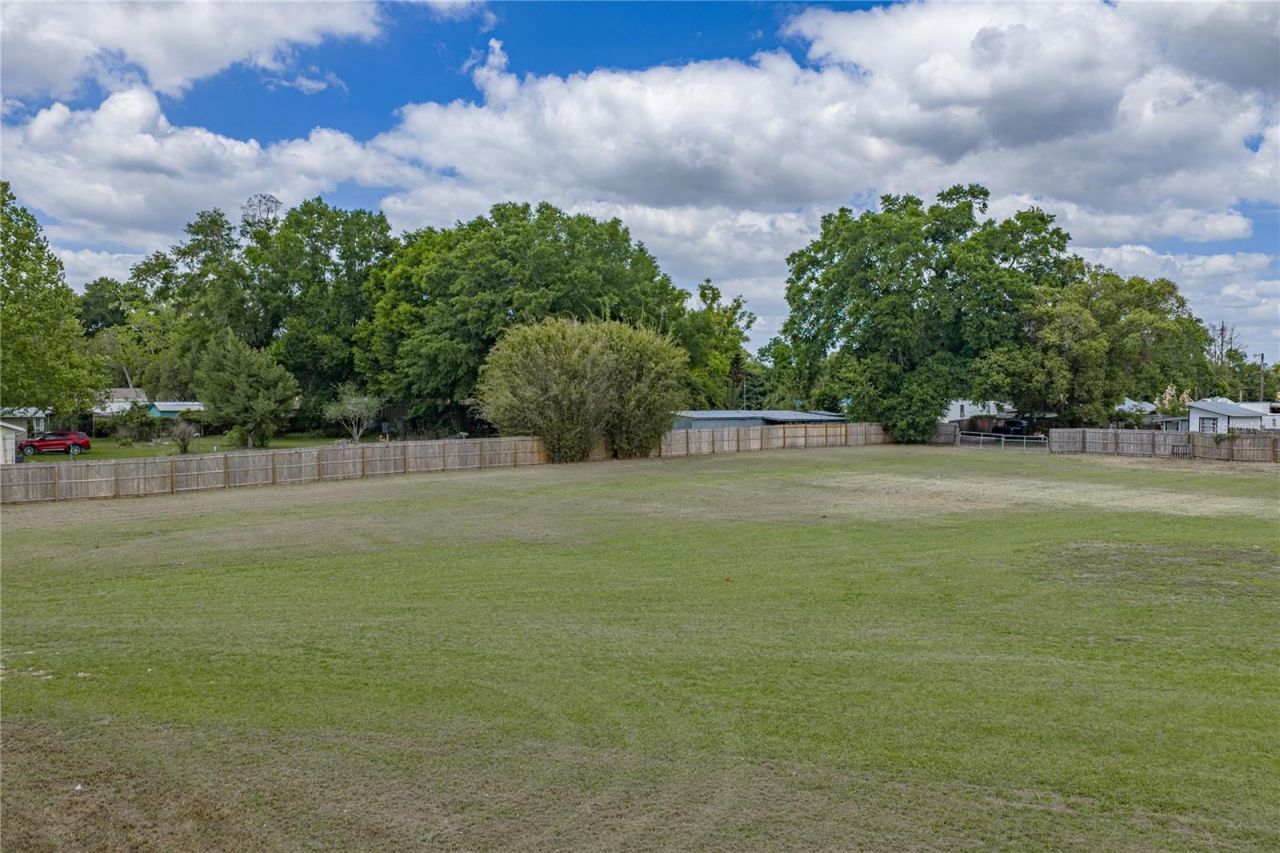 38645 Henry Drive , Zephyrhills, FL 33542 Photo