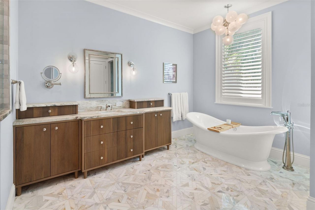 361 S Blvd Of The Presidents, Sarasota, FL 34236 Photo