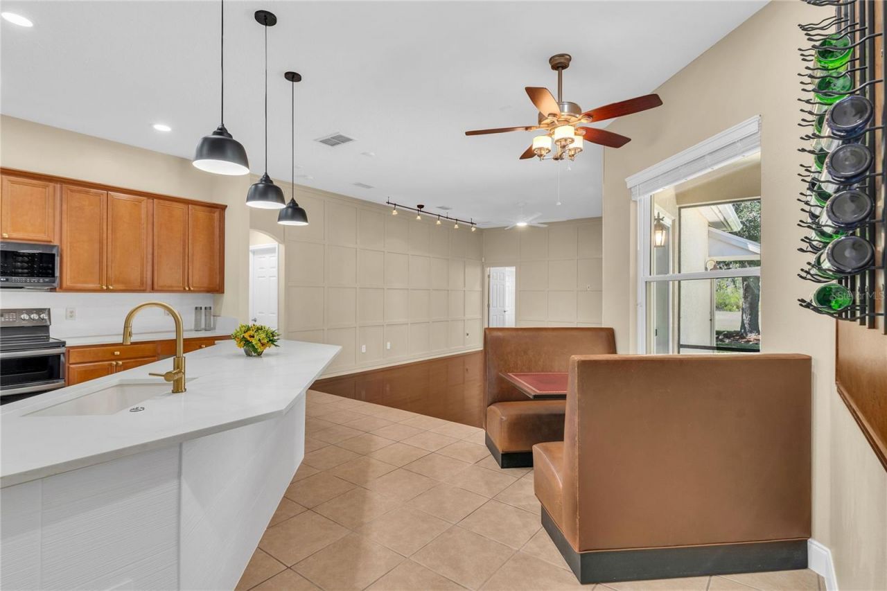 9806 Mountain Lake Drive , Orlando, FL 32832 Photo