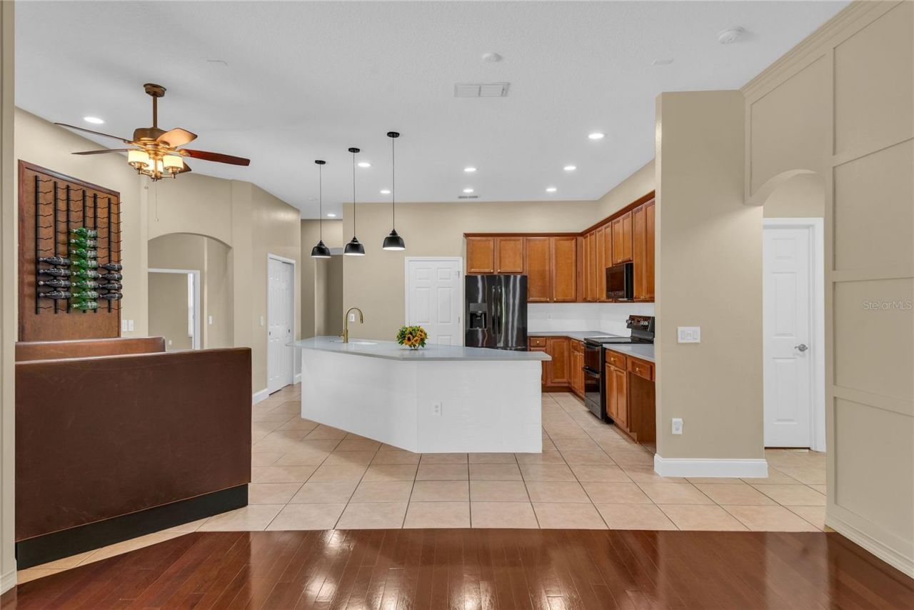 9806 Mountain Lake Drive , Orlando, FL 32832 Photo