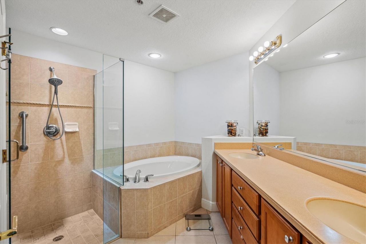 8227 Miramar Way , Unit 104, Lakewood Ranch, FL 34202 Photo