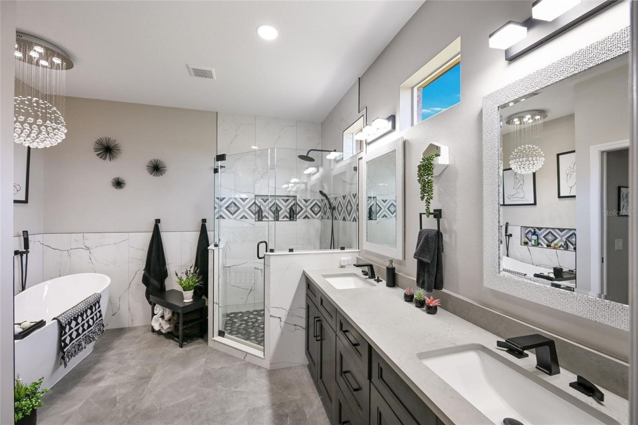 6702 41st Street Circle E, Sarasota, FL 34243 Photo