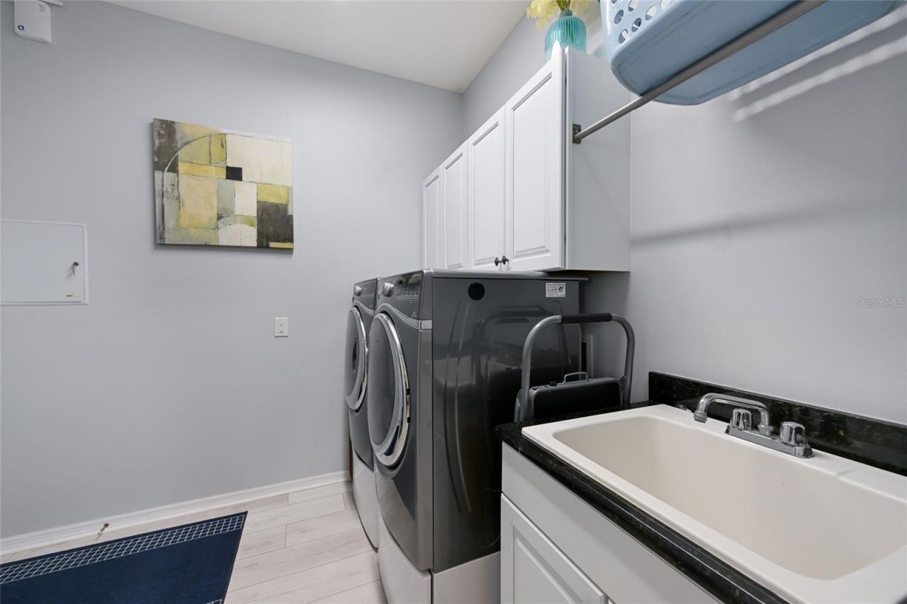 6702 41st Street Circle E, Sarasota, FL 34243 Photo