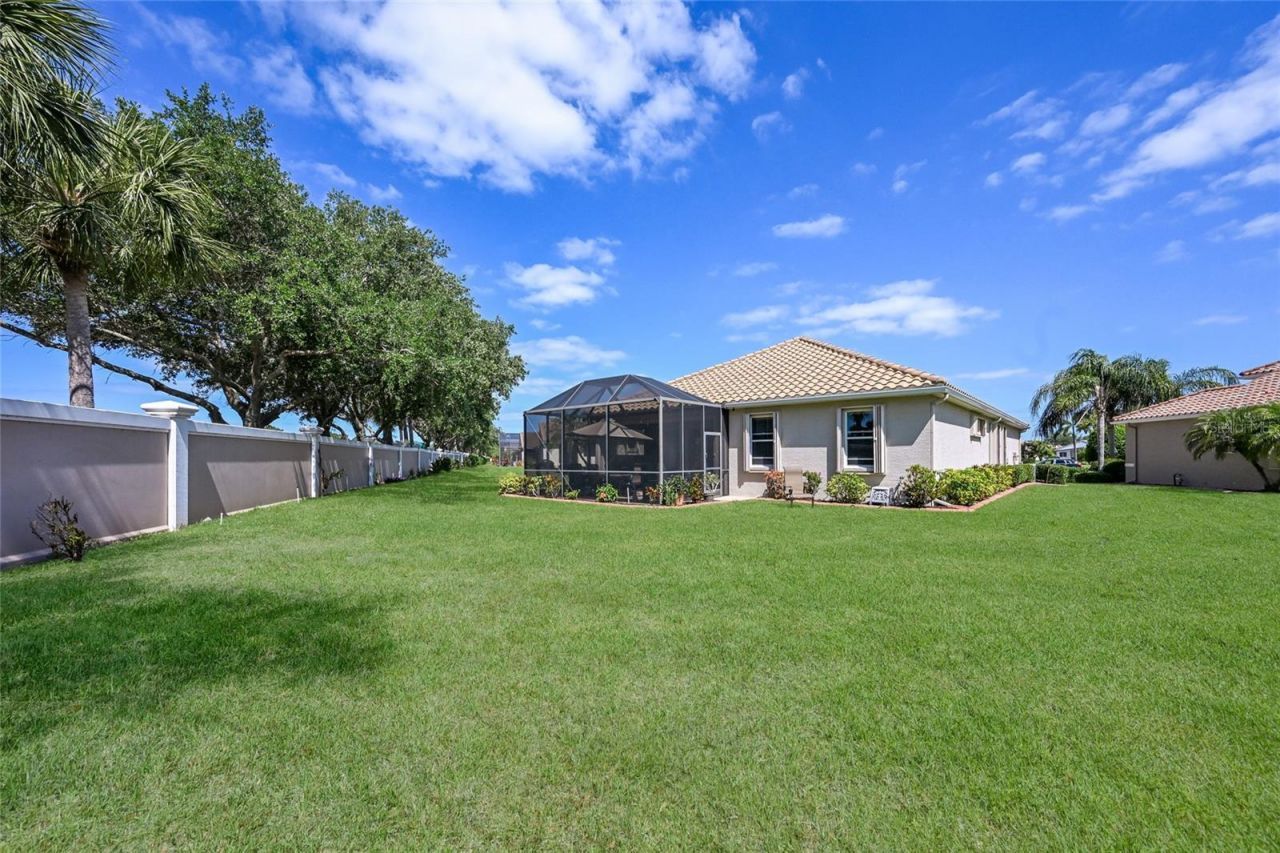 6702 41st Street Circle E, Sarasota, FL 34243 Photo
