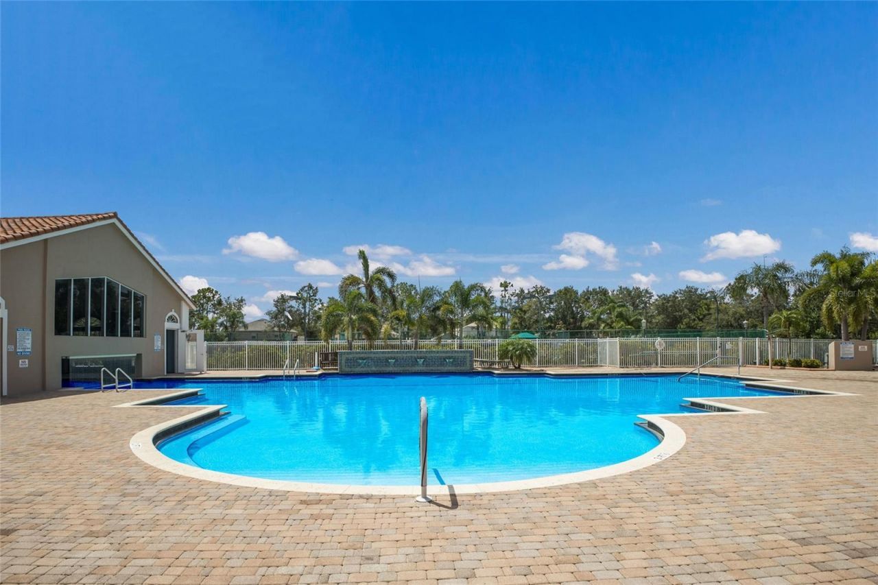 6702 41st Street Circle E, Sarasota, FL 34243 Photo